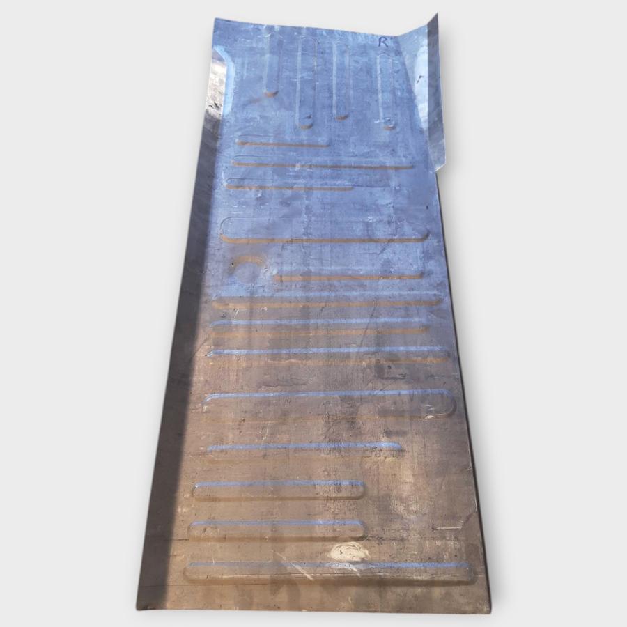 Ремонтна частина днища (велика) права Daewoo Lanos Україна