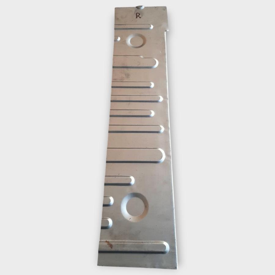 Ремонтна частина підлоги (узка) права Daewoo Lanos Україна